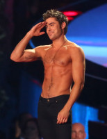 Zac Efron pic #690707