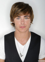 Zac Efron photo #