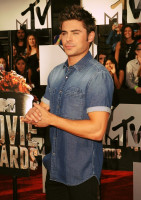 Zac Efron photo #