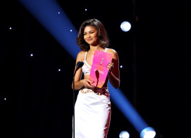 Zendaya photo #