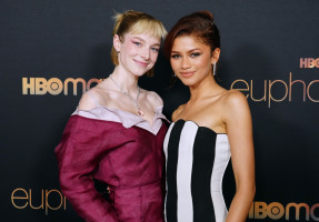 Zendaya photo #