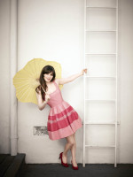 Zooey Deschanel photo #