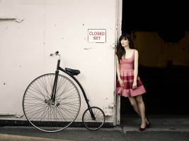 Zooey Deschanel photo #