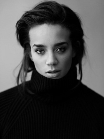  Hannah John-Kamen 