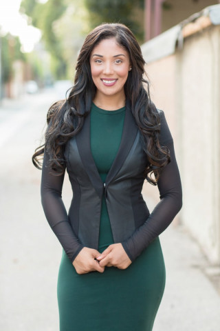 Adella Pasos - Business Entrepreneur and Model 