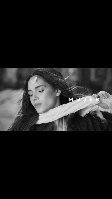 Adria Arjona instagram post 485201