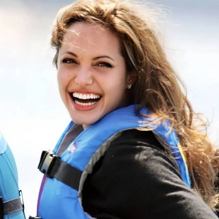 Angelina Jolie instagram pic #405216