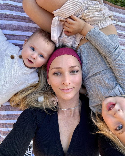 Anna Heinrich instagram post 473489