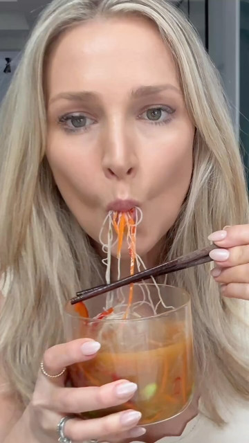 Anna Heinrich instagram post 478933