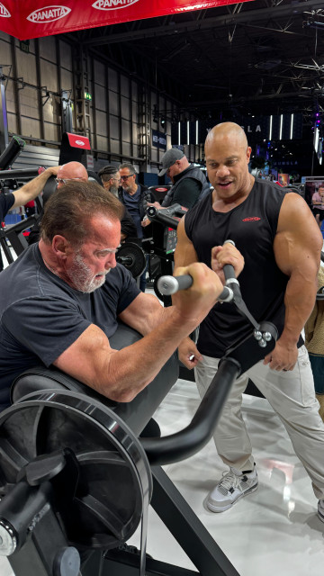 Arnold Schwarzenegger instagram post 484114