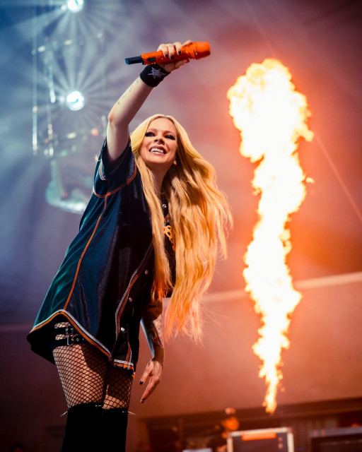 Avril Lavigne instagram post 492763