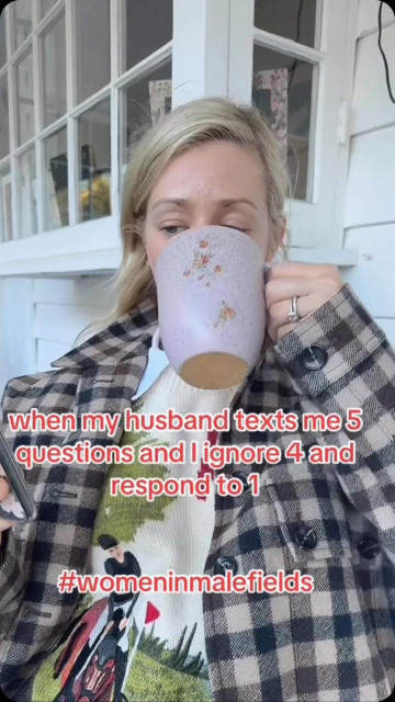 Beth Behrs instagram post 481541
