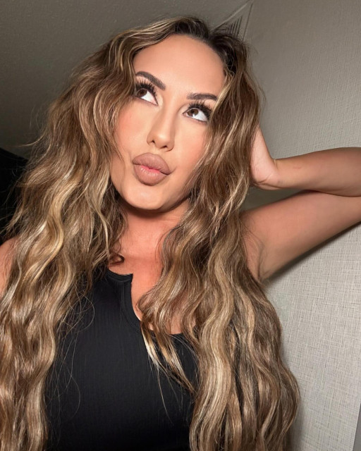 Brett Rossi instagram post 478552