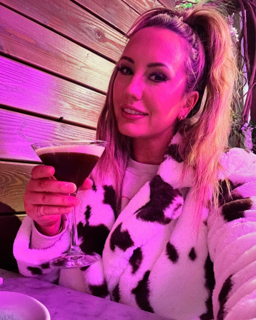 Brett Rossi instagram post 481363