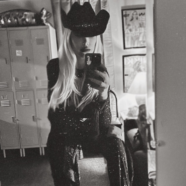Bridgette B instagram post 481536
