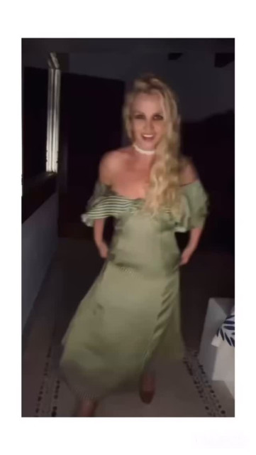 Britney Spears instagram post 490983