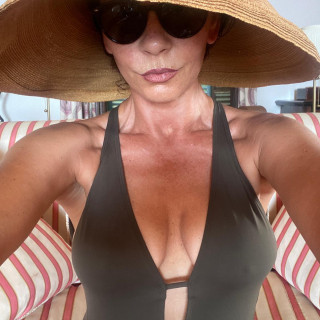 Catherine Zeta Jones instagram pic #445968