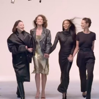 Cindy Crawford instagram pic #453996