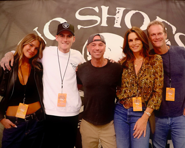 Cindy Crawford instagram post 491570