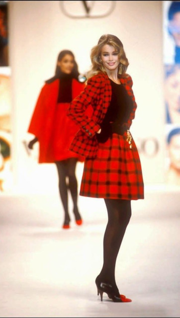 Claudia Schiffer instagram post 484408