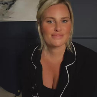 Danielle Armstrong instagram pic #448745