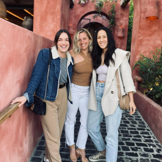 Elizabeth Henstridge instagram pic #442194