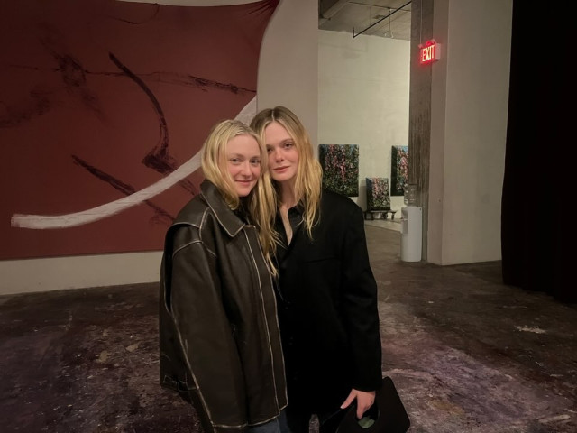 Elle Fanning instagram post 486602