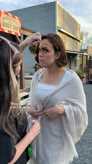 Erin Krakow instagram post 483379