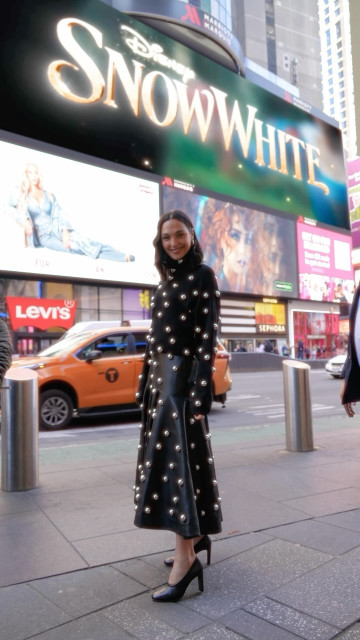 Gal Gadot instagram post 487552