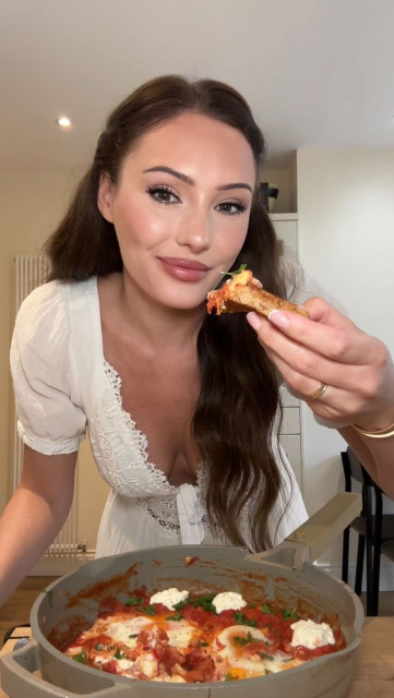 Georgie Clarke instagram post 488363