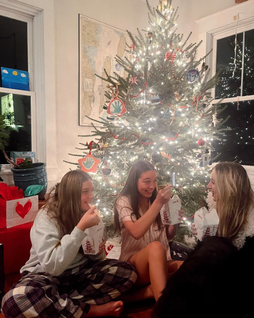 Hana Hayes instagram post 483512