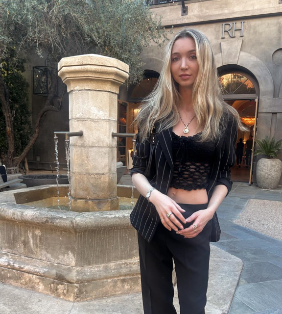 Hana Hayes instagram post 486959