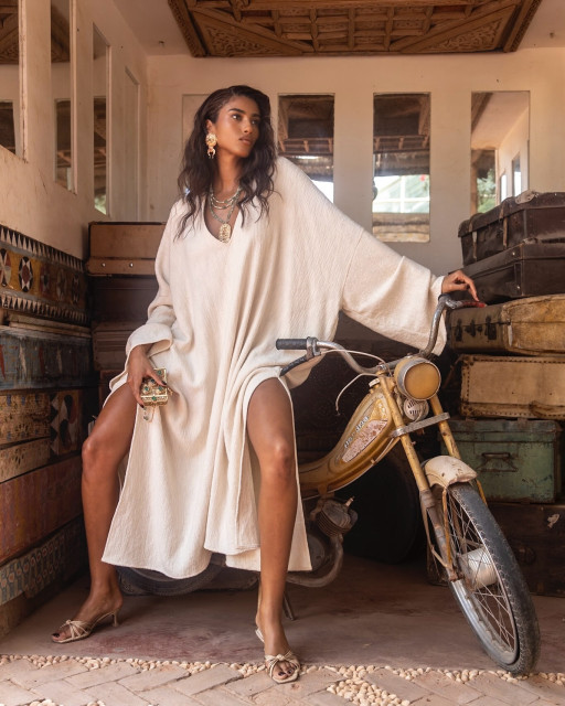 Imaan Hammam instagram post 480456