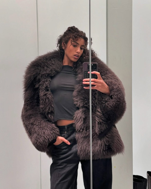 Imaan Hammam instagram post 482335