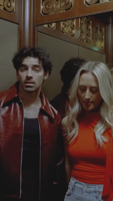 Joe Jonas instagram post 486480