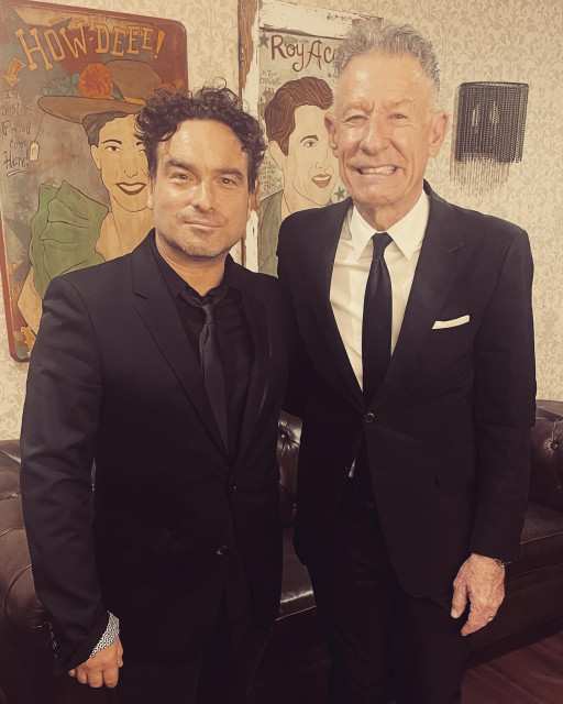 Johnny Galecki instagram post 447806