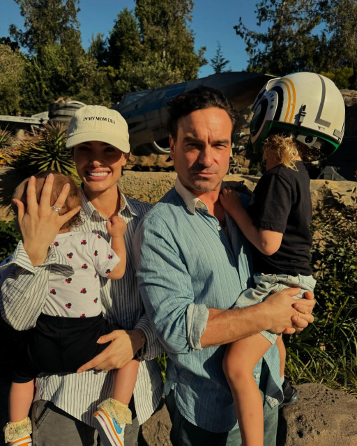 Johnny Galecki instagram post 476579