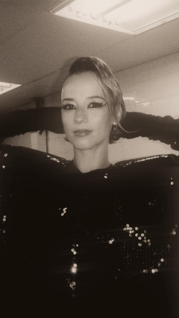 Karine Vanasse instagram post 481717