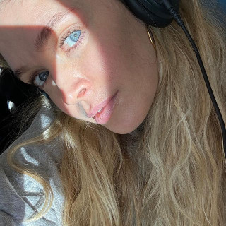 Kate Beckinsale instagram pic #439982