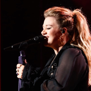 Kelly Clarkson instagram pic #447811