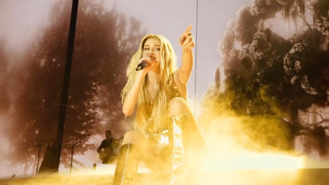 Kelsea Ballerini instagram post 484652