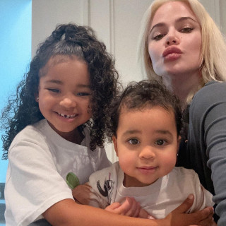 Khloe Kardashian instagram pic #448067