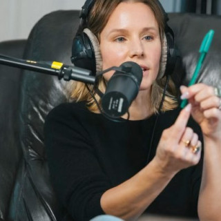 Kristen Bell instagram pic #438374