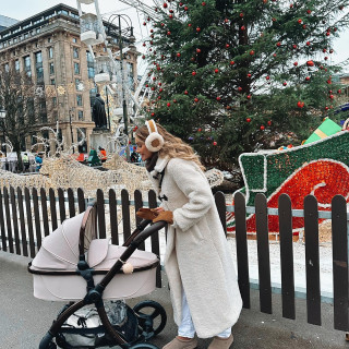 Laura Anderson instagram pic #454980