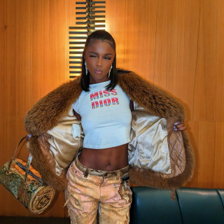 Leomie Anderson instagram pic #453192