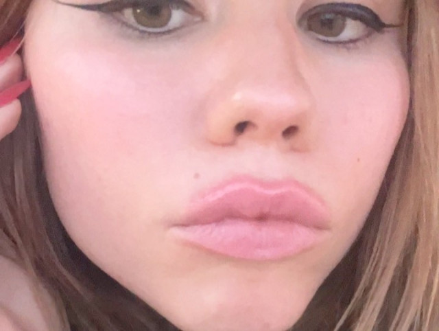 Lexee Smith instagram post 485479