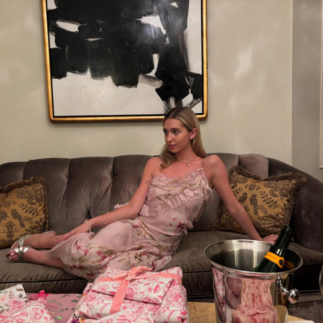 Lilia Buckingham instagram post 489211