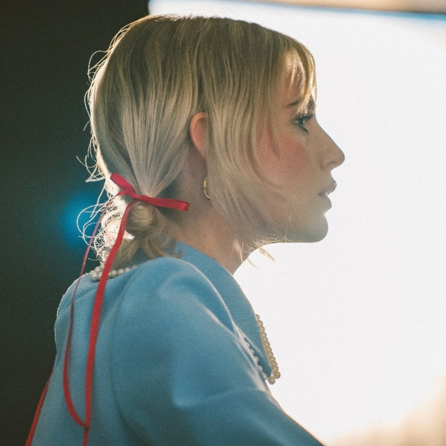 Lucy Boynton instagram post 490490
