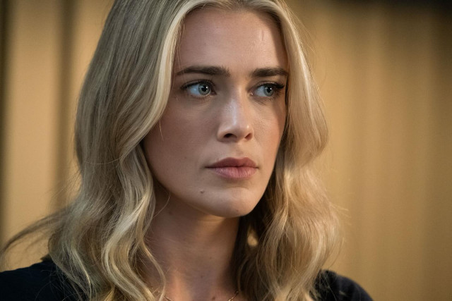 Melissa Roxburgh instagram post 490323