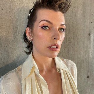 Milla Jovovich instagram pic #439882
